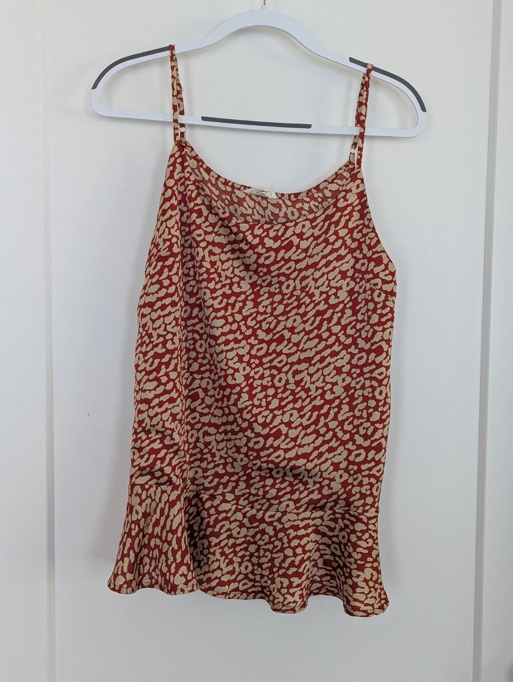 Easel Los Angeles Red Animal Print Peplum Camisole Tank Top Ruffle Hem Large